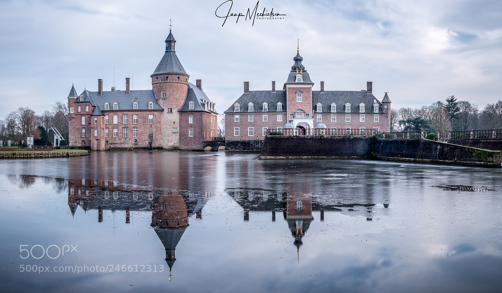 Canon EOS 7D Mark II sample photo. Pano wasserburg anholt photography