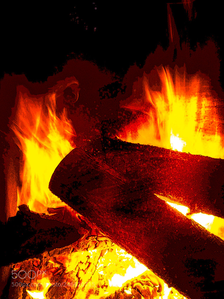 Apple iPhone SE sample photo. Fire photography