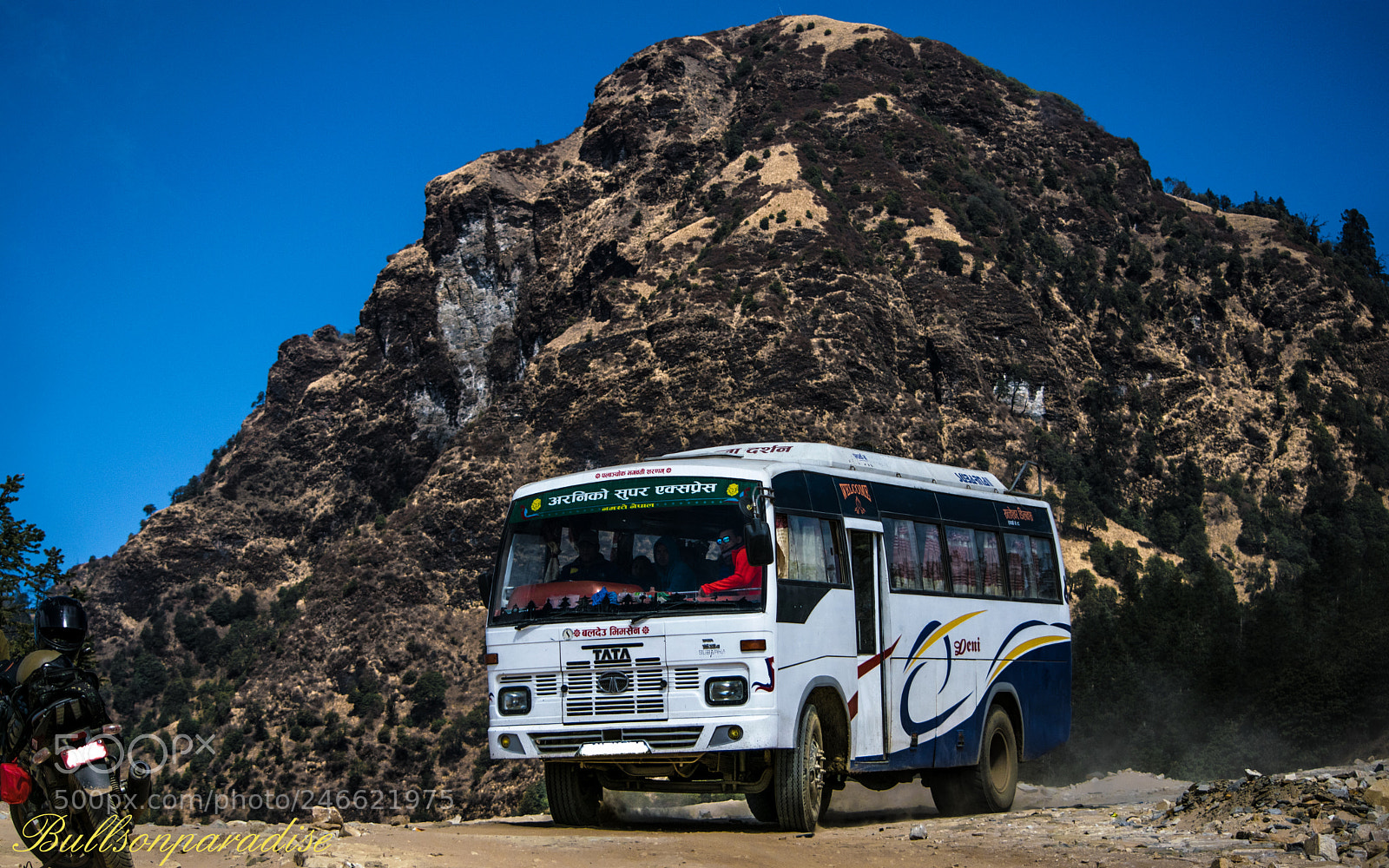 Nikon D5300 sample photo. Bus route at kalinchowk photography