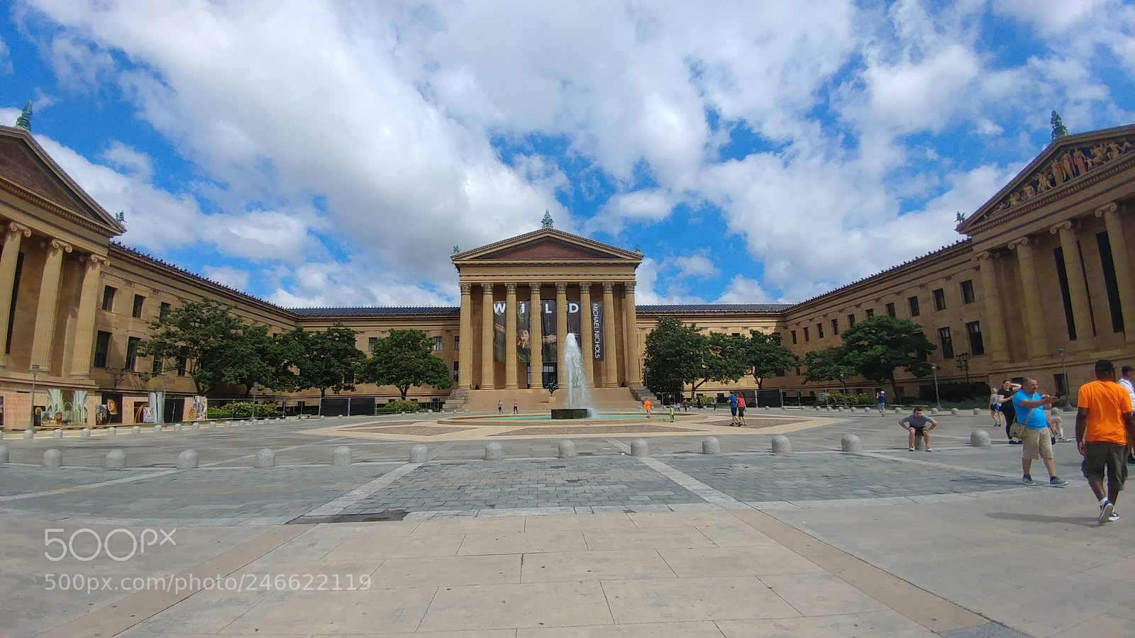 LG V20 sample photo. Philidelphia museum of art photography