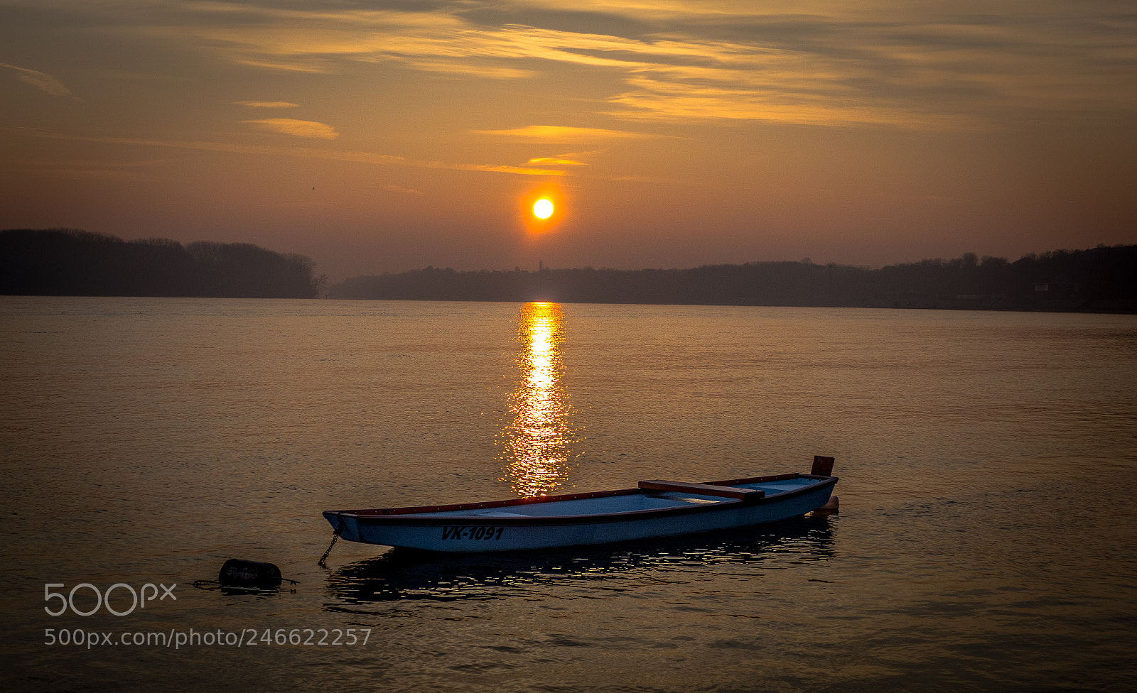 Panasonic Lumix DMC-FZ1000 sample photo. Boat and sunset photography