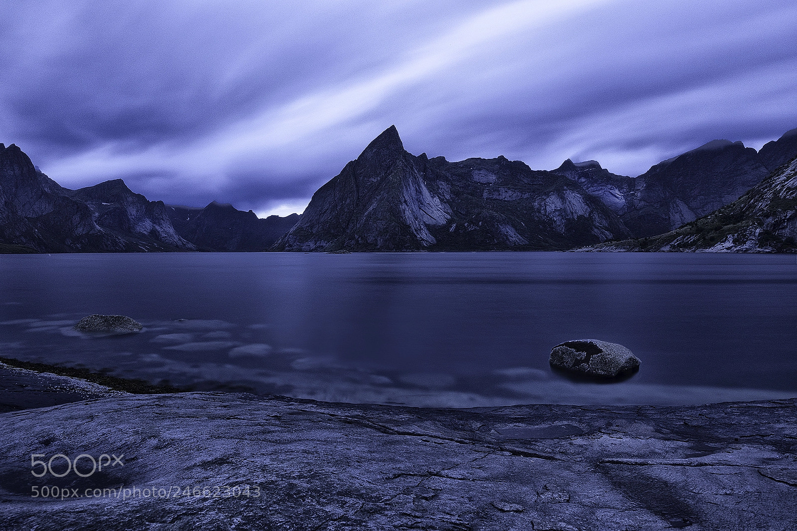 Fujifilm X-T2 sample photo. Midnight at hamnoy photography
