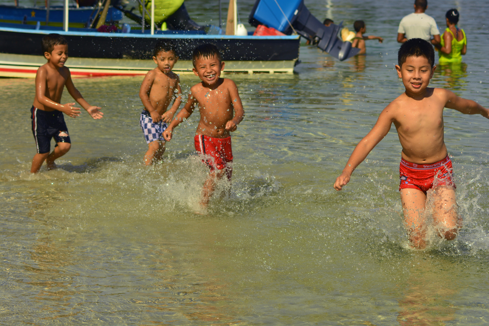 Nikon AF Nikkor 70-300mm F4-5.6G sample photo. Happy kids photography