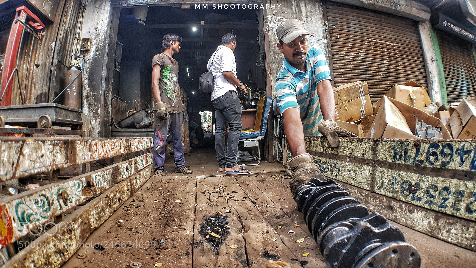Samsung Galaxy S8+ sample photo. Spare mens photography
