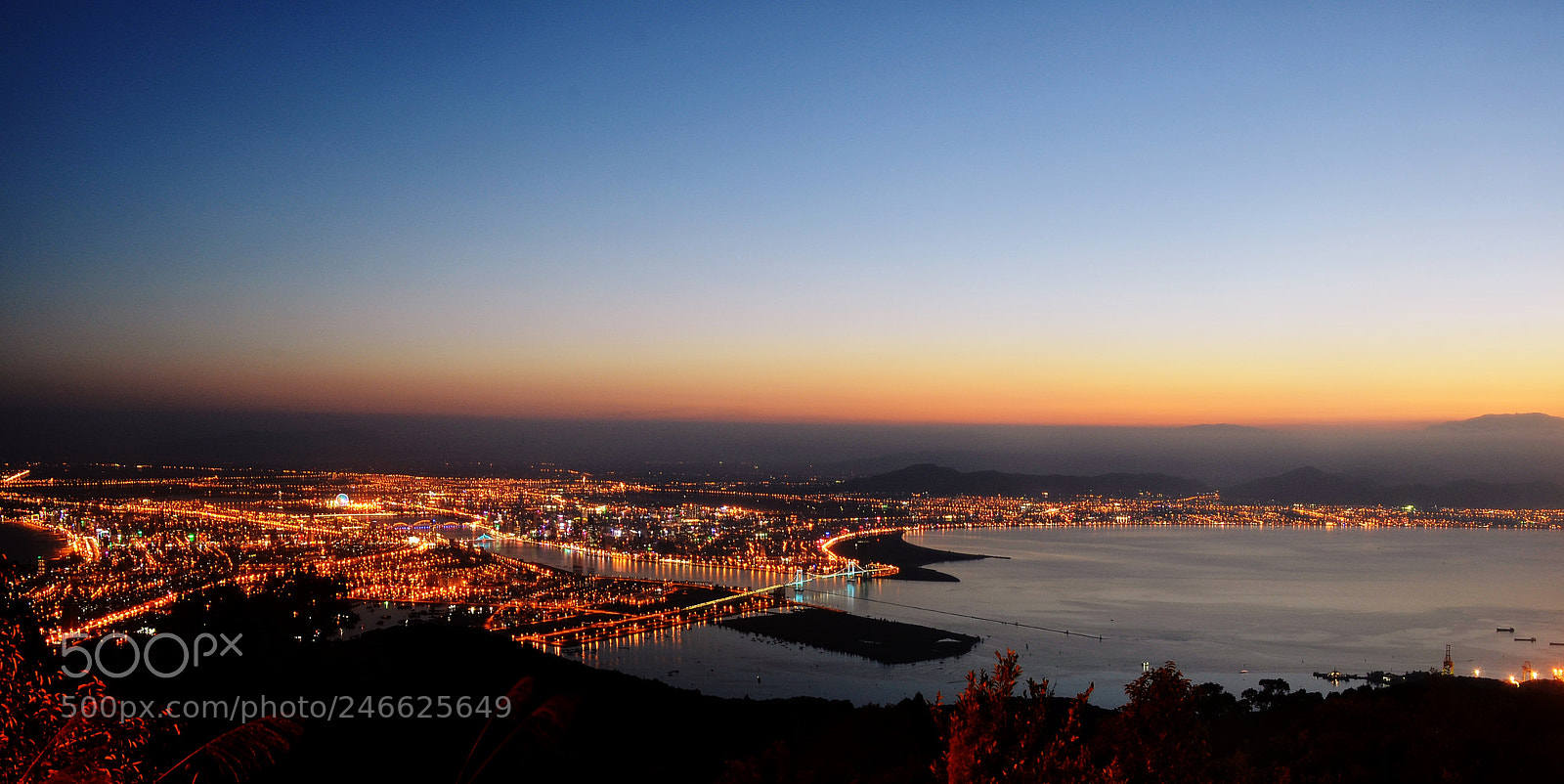 Nikon D5100 sample photo. Danang vietnam_my city photography