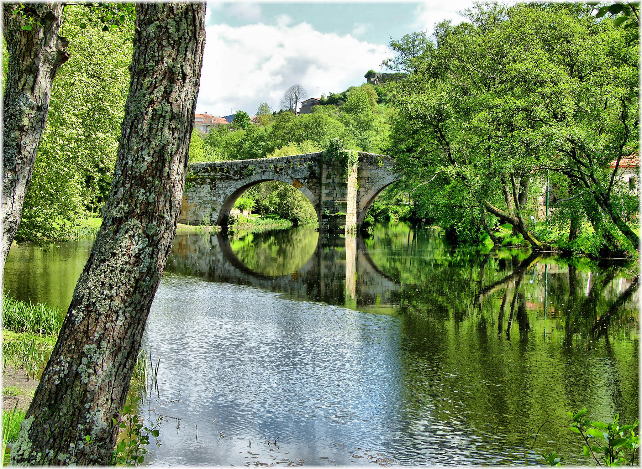 Samsung Pro 815 sample photo. Allariz (ourense) photography