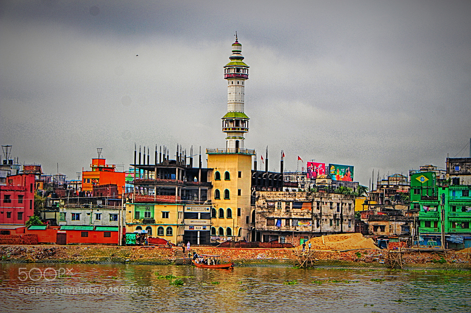 Canon EOS 700D (EOS Rebel T5i / EOS Kiss X7i) sample photo. Minaret besides a river photography