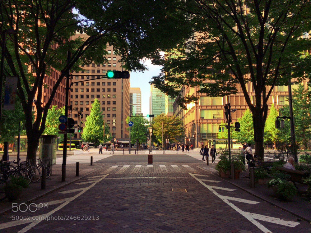 Apple iPhone 6s sample photo. Marunouchi photography