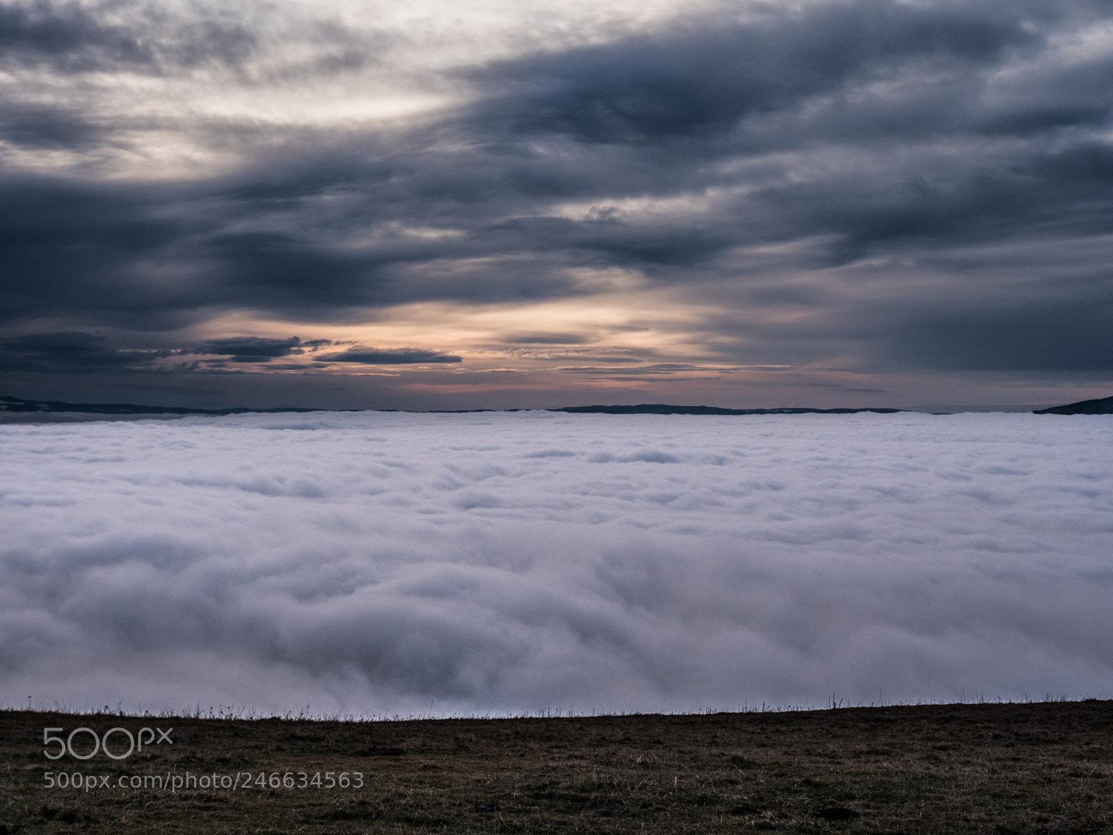 Panasonic Lumix DC-GH5 sample photo. Cloudscape over geneva photography