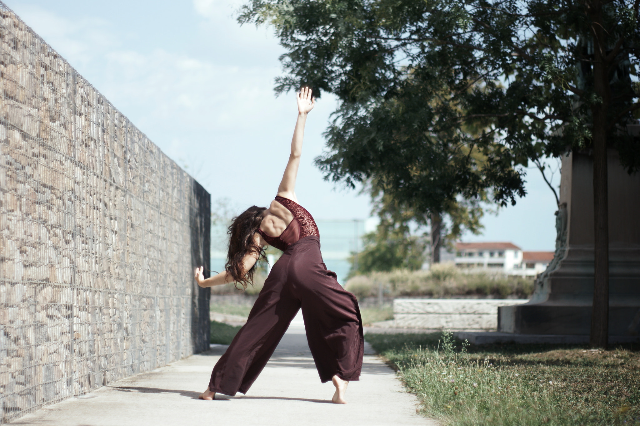 Sony Alpha DSLR-A700 + Sony 50mm F1.4 sample photo. Dancing under the sun photography