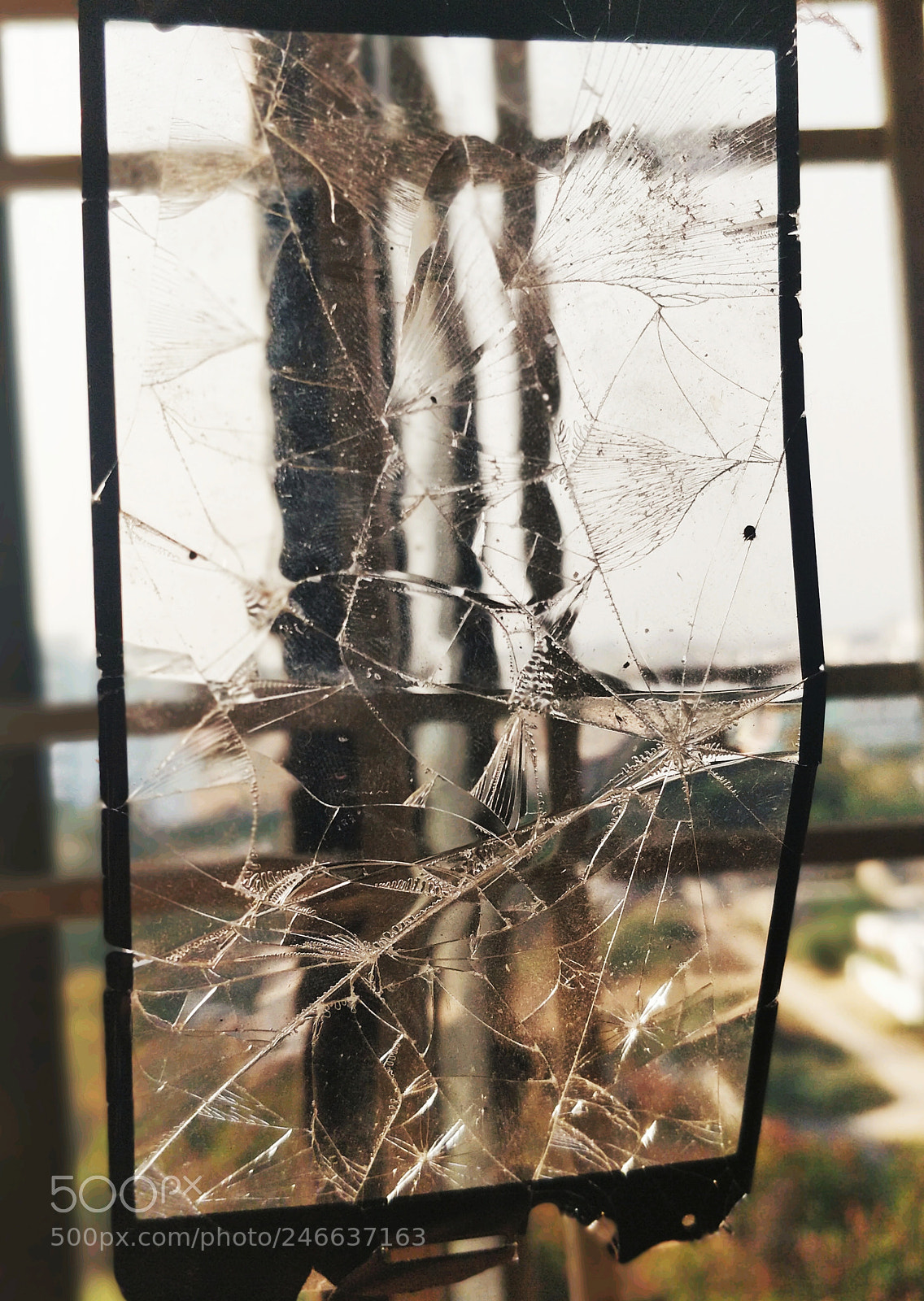 OnePlus 5 sample photo. Shattered photography