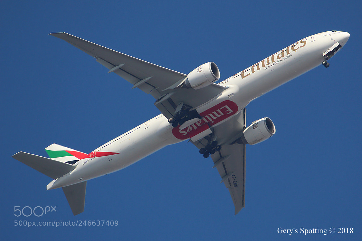 Canon EOS 1300D (EOS Rebel T6 / EOS Kiss X80) sample photo. Emirates - boeing 777-300er photography
