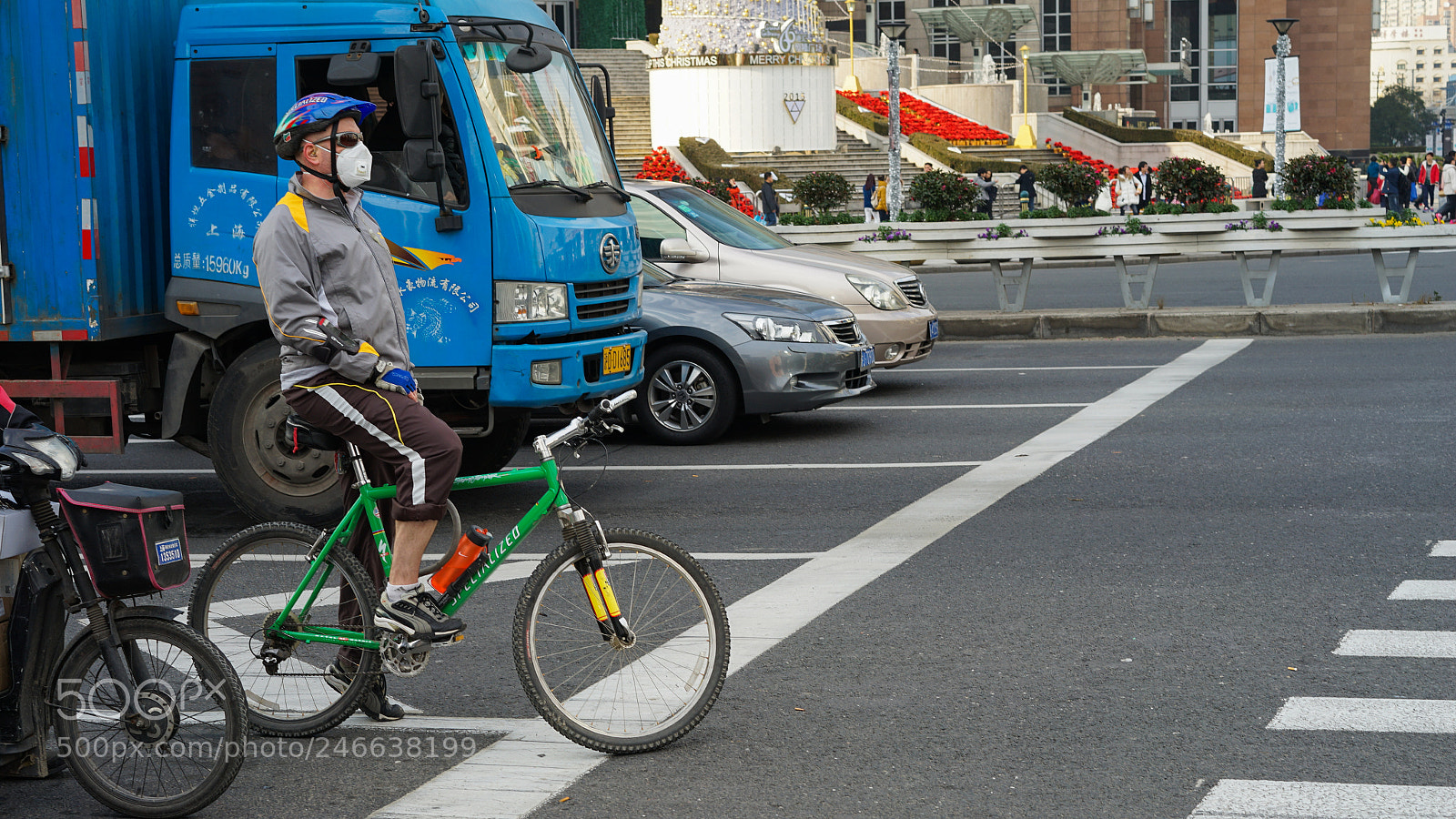 Sony a7 II sample photo. Street in shanghai 上海街拍 photography