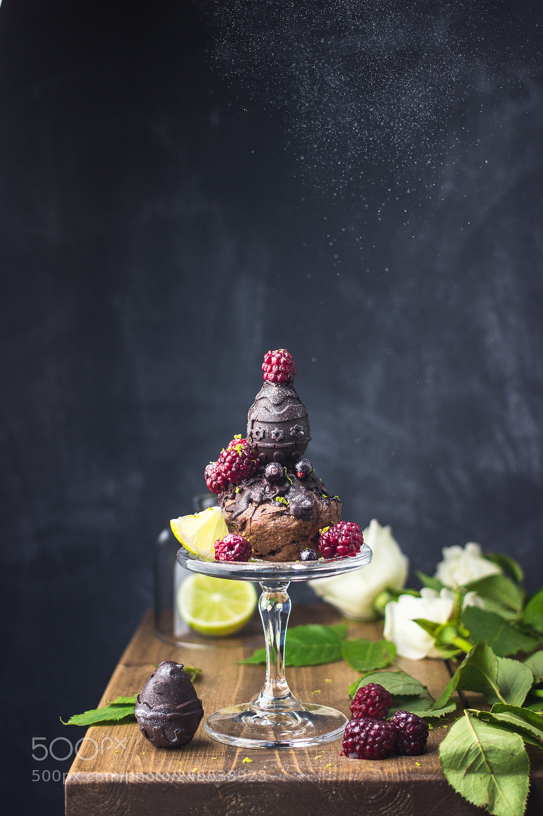 Canon EOS 600D (Rebel EOS T3i / EOS Kiss X5) sample photo. Dark chocolate egg for photography