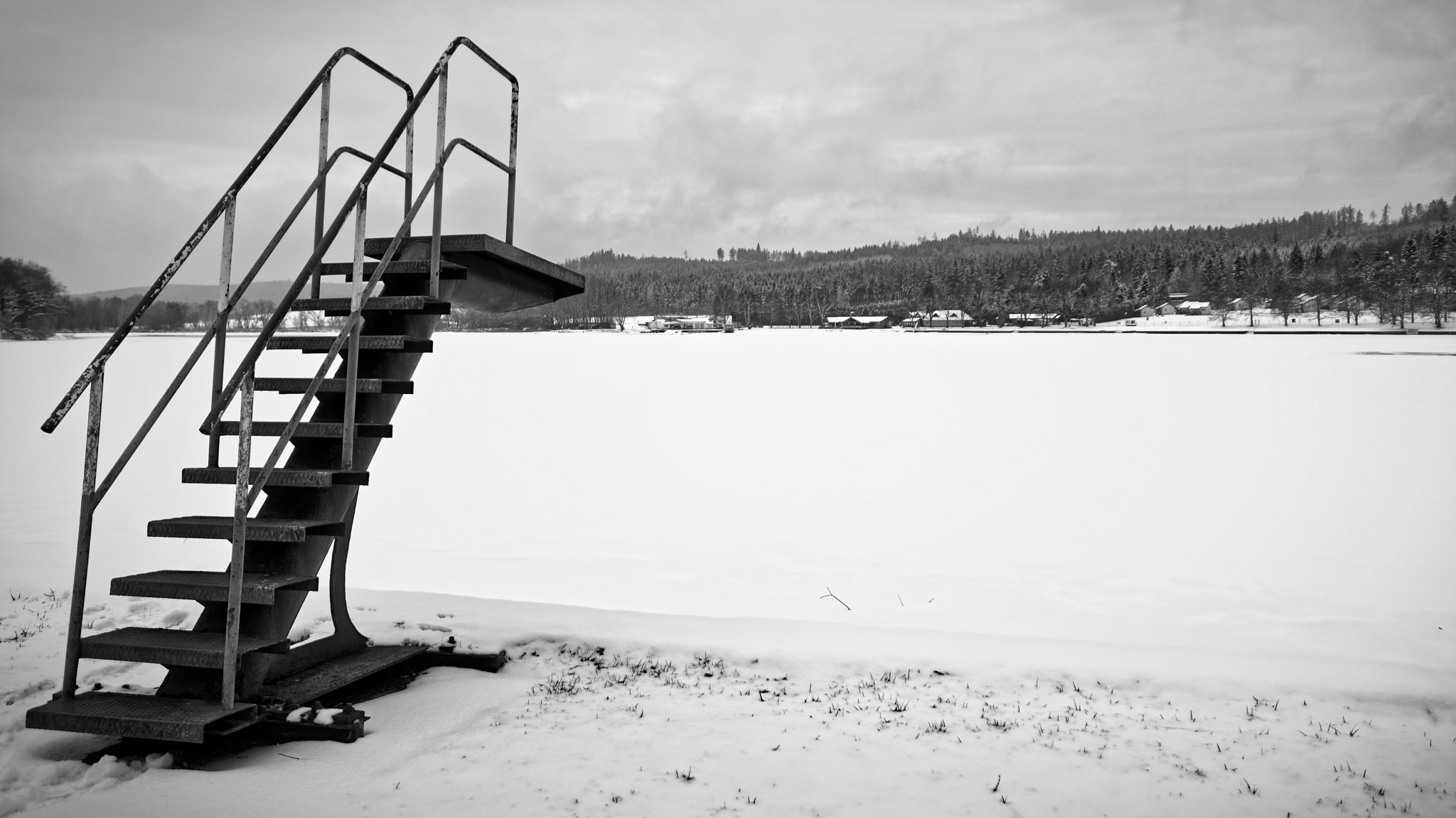 Nikon D7200 + Sigma 17-70mm F2.8-4 DC Macro OS HSM | C sample photo. Winter melancholy photography