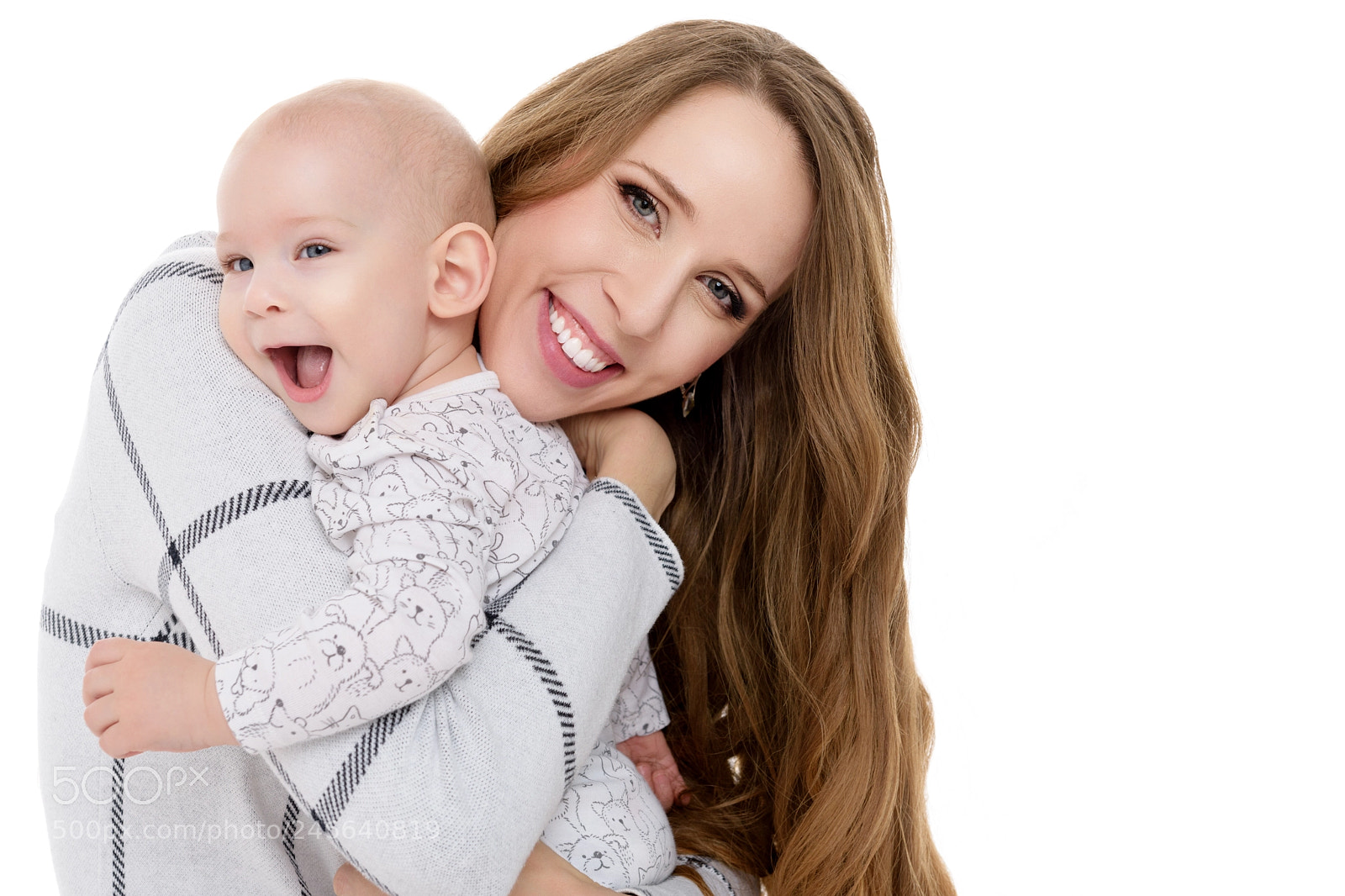Nikon D810 sample photo. Happy mother hugging her photography