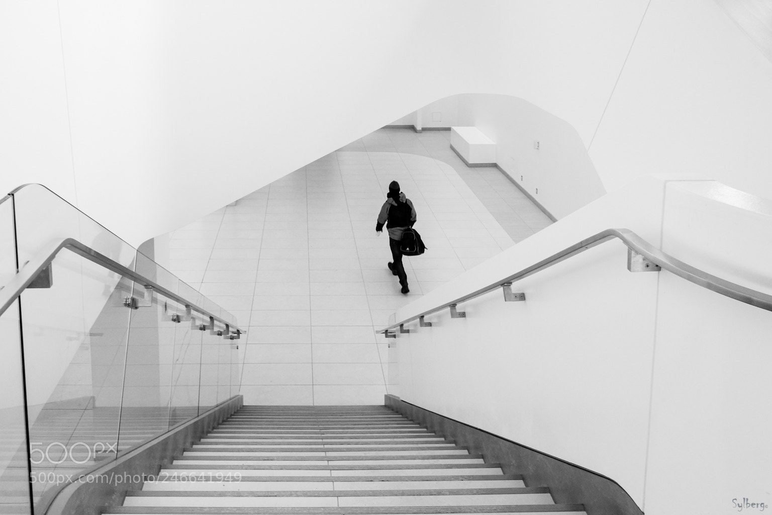 Fujifilm X-T1 sample photo. Crossing only de passage photography
