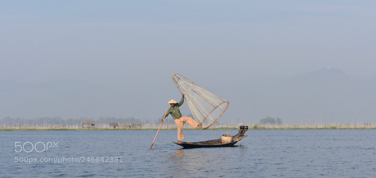 Nikon D3400 sample photo. Fisherman on inle lake photography