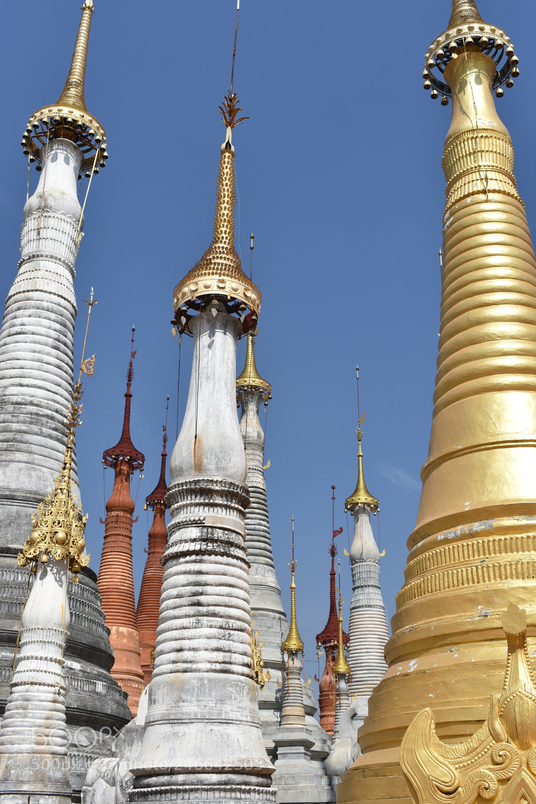 Nikon D3400 sample photo. Stupa in inle lake photography