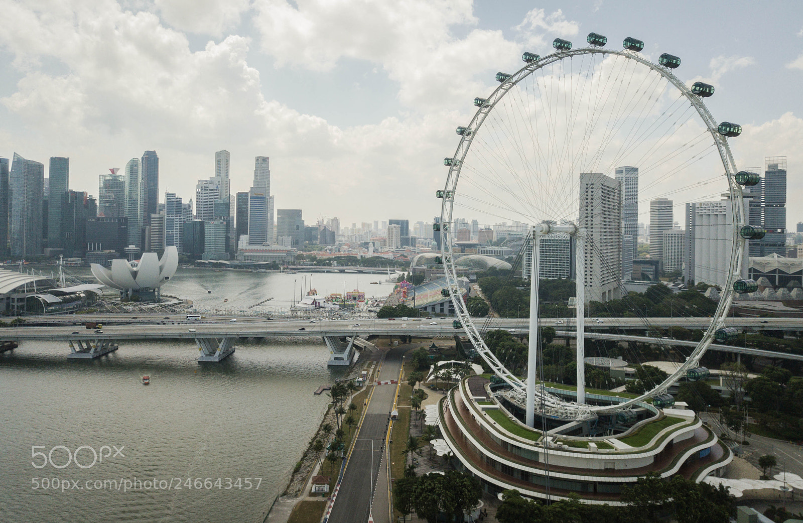 DJI FC220 sample photo. Singapore flyer photography