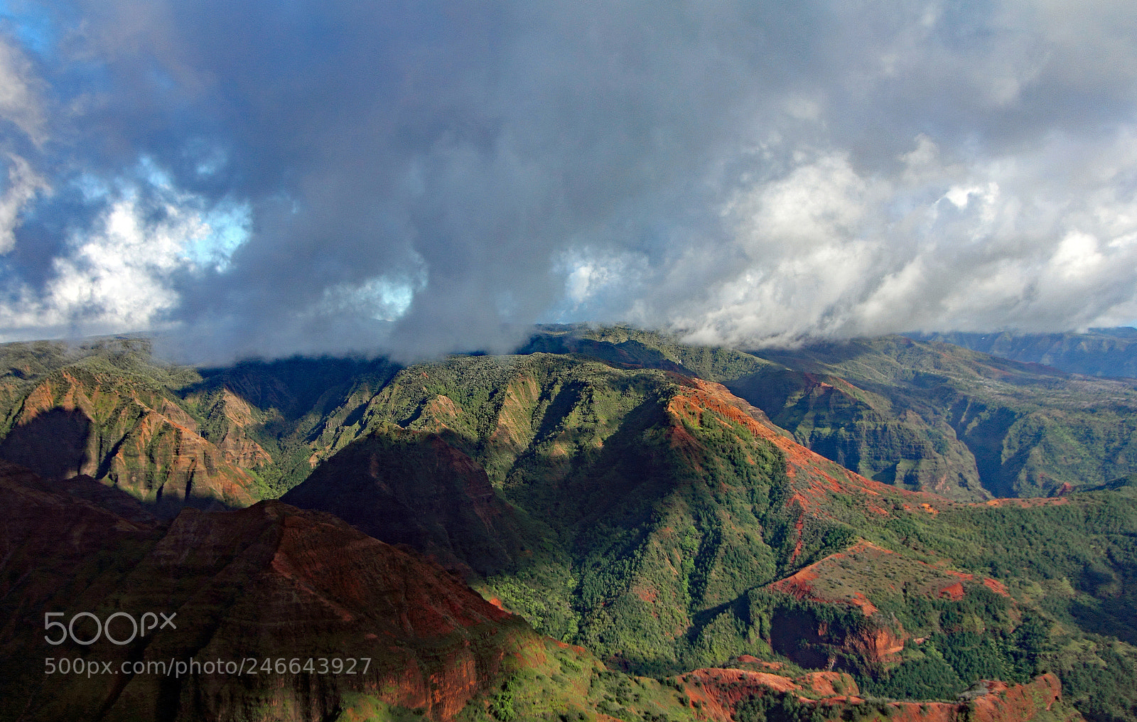 Canon EOS 60D sample photo. Waimea canyon clouds photography