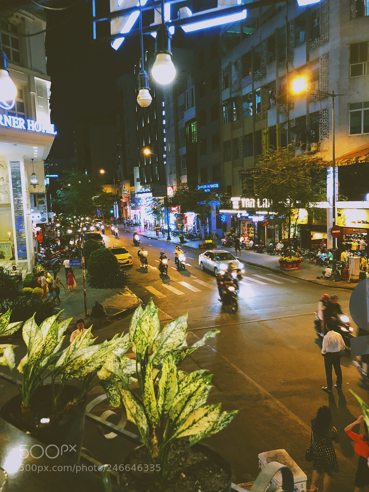 Apple iPhone 8 Plus sample photo. Last night in sai photography