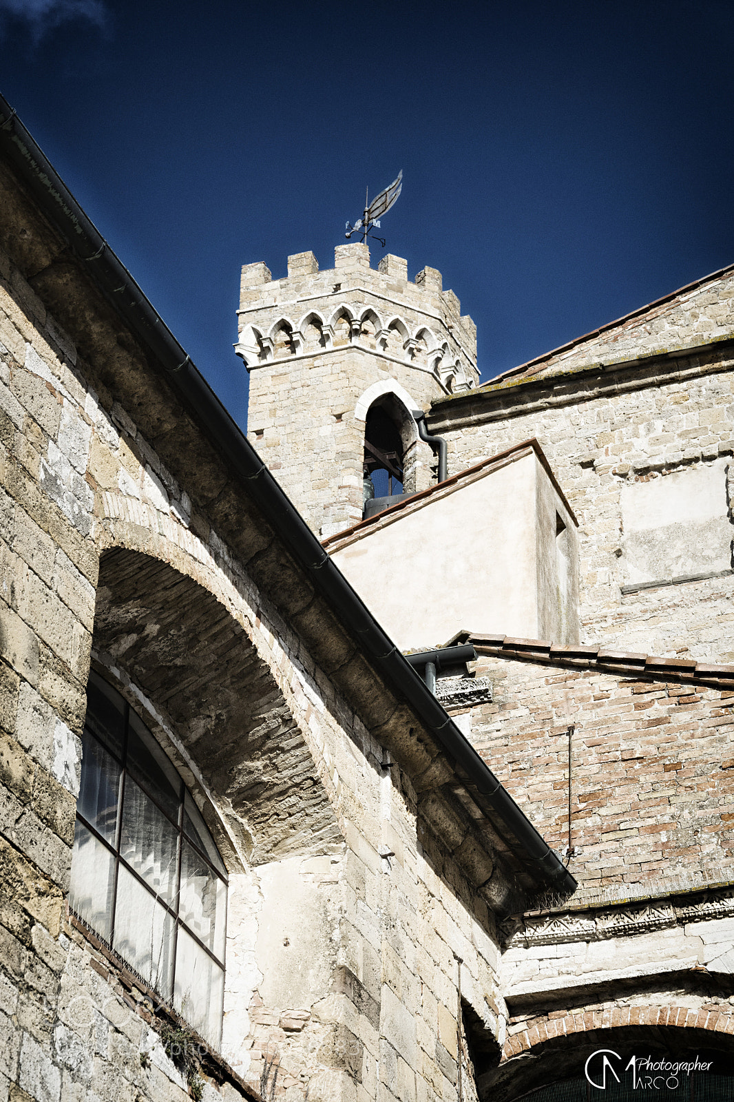Nikon D5200 sample photo. Volterra () photography