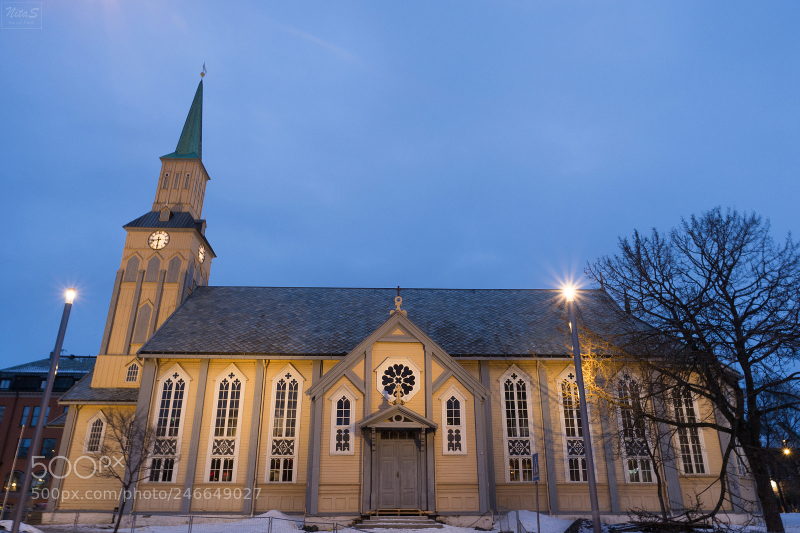 Olympus OM-D E-M1 Mark II sample photo. Tromsø cathedral photography
