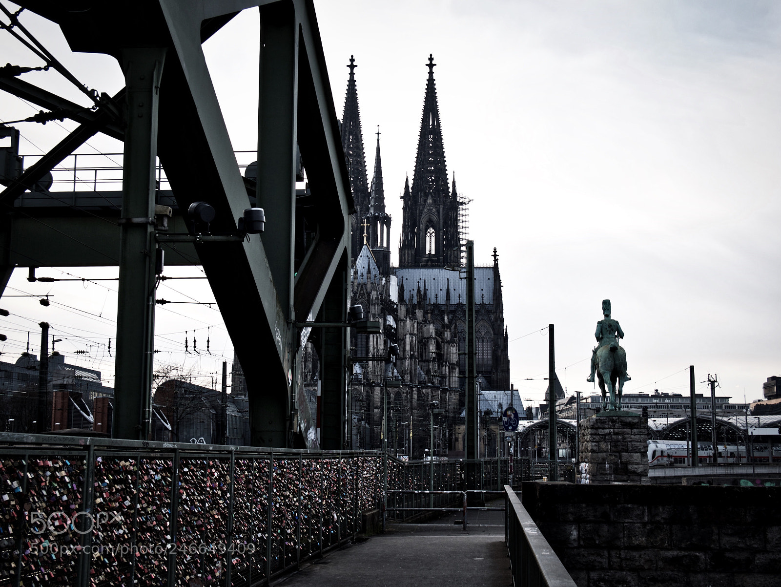 Panasonic DMC-G70 sample photo. Grey day in cologne photography