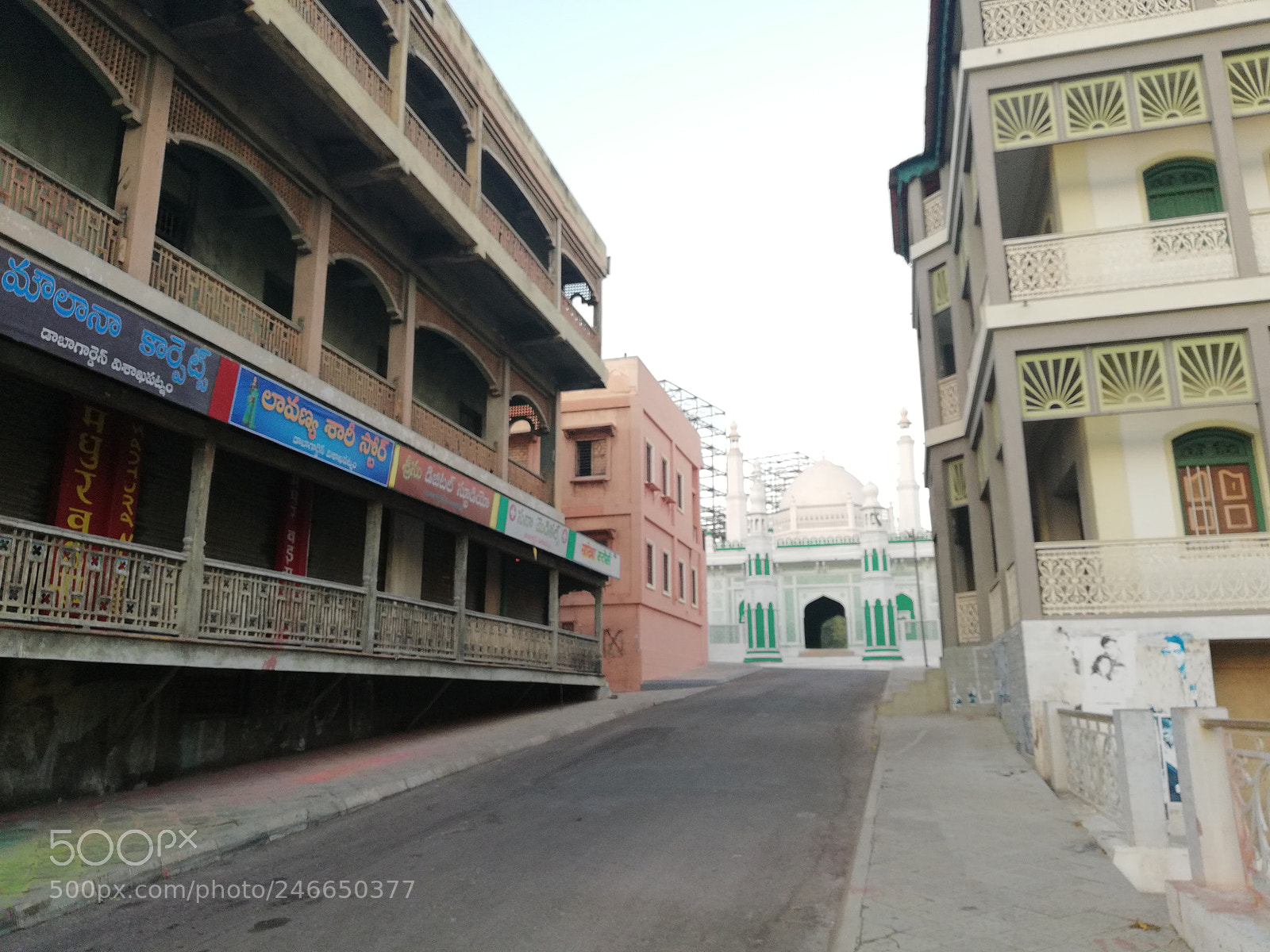 HUAWEI nova 2i sample photo. Ramoji film studio photography