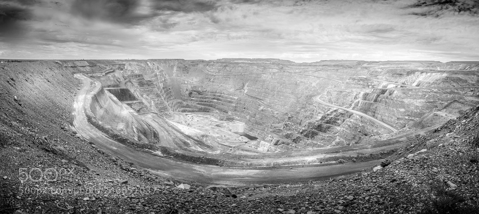Canon EOS 7D Mark II sample photo. Super pit photography