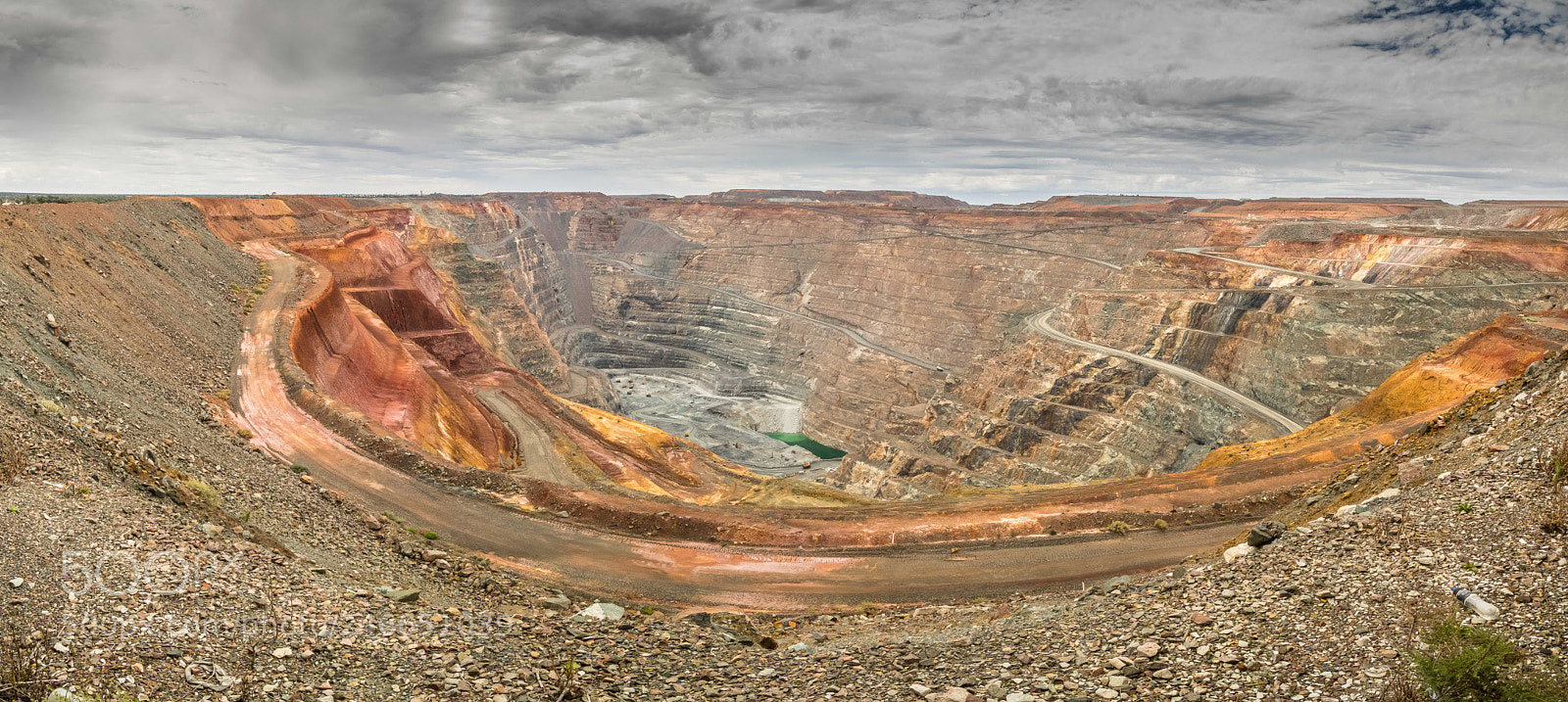 Canon EOS 7D Mark II sample photo. Super pit photography