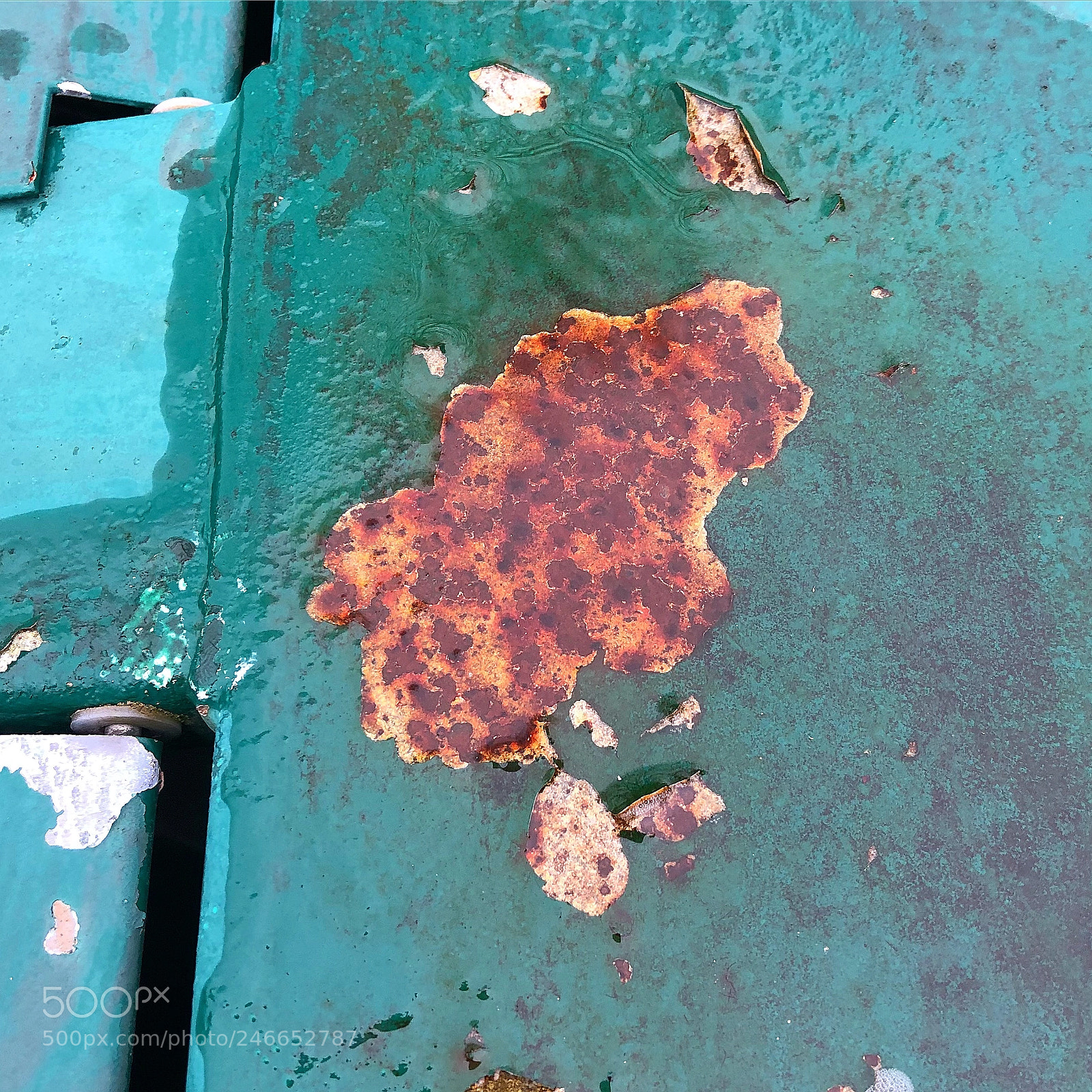 Apple iPhone 8 Plus sample photo. Rusty nice colours photography