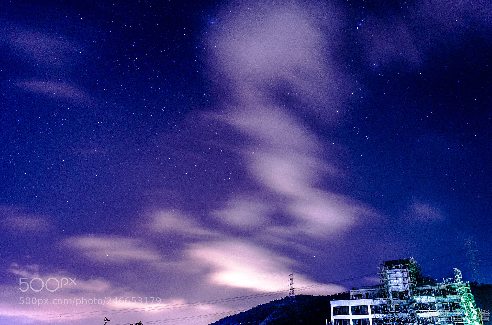 Nikon D5100 sample photo. Look up photography