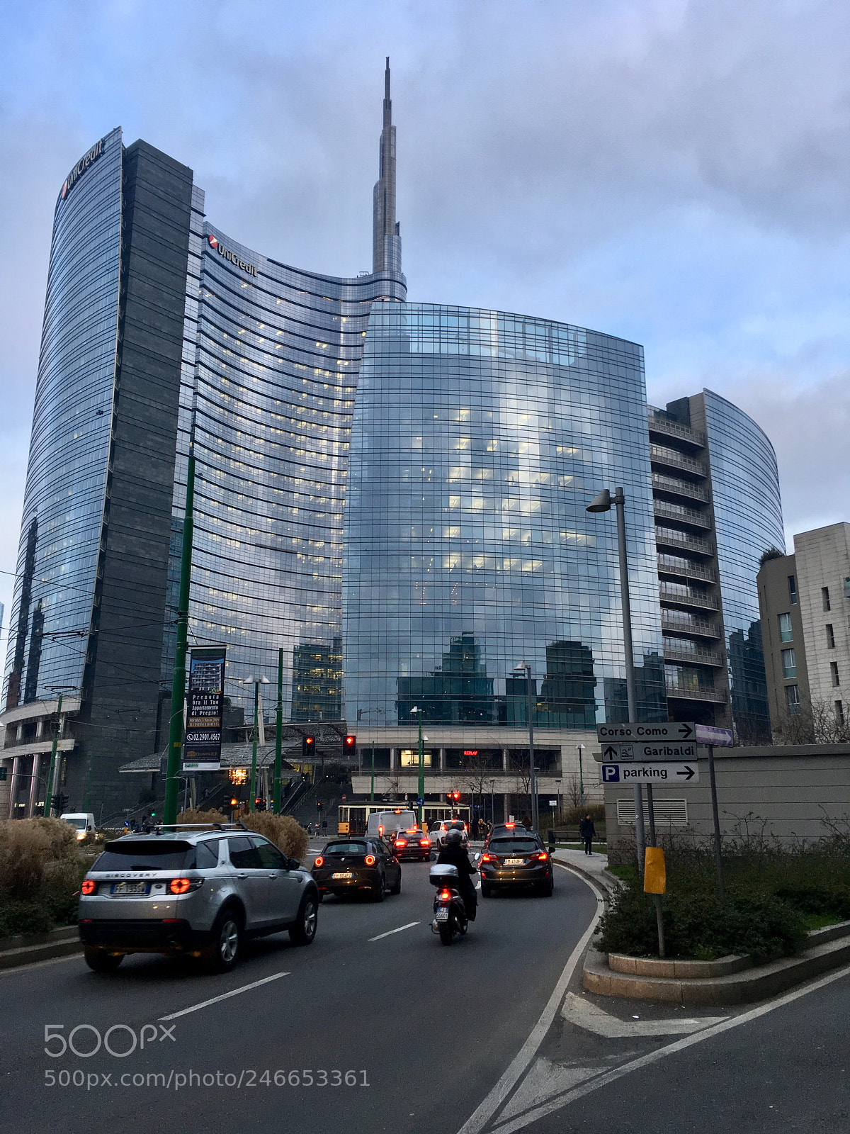 Apple iPhone 6s sample photo. Unicredit thower photography