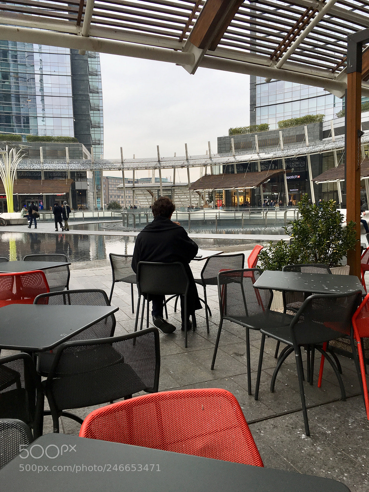 Apple iPhone 6s sample photo. Piazza gae aulenti photography