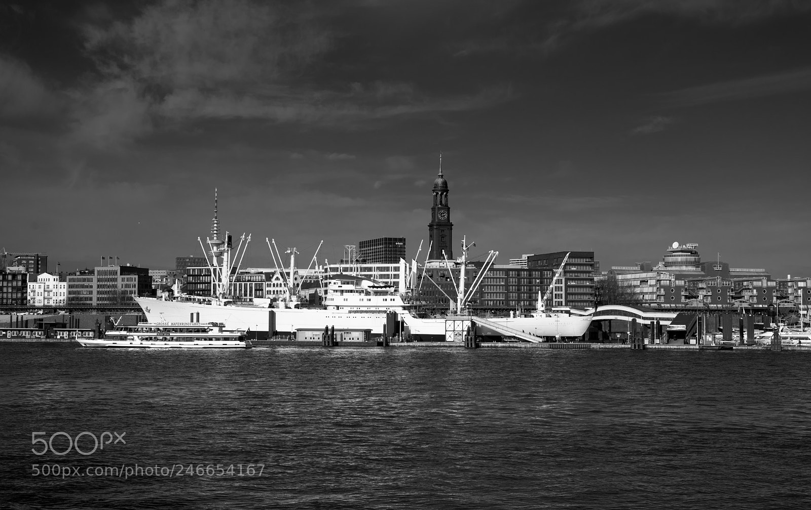 Sony a7 sample photo. Hafenpanorama photography