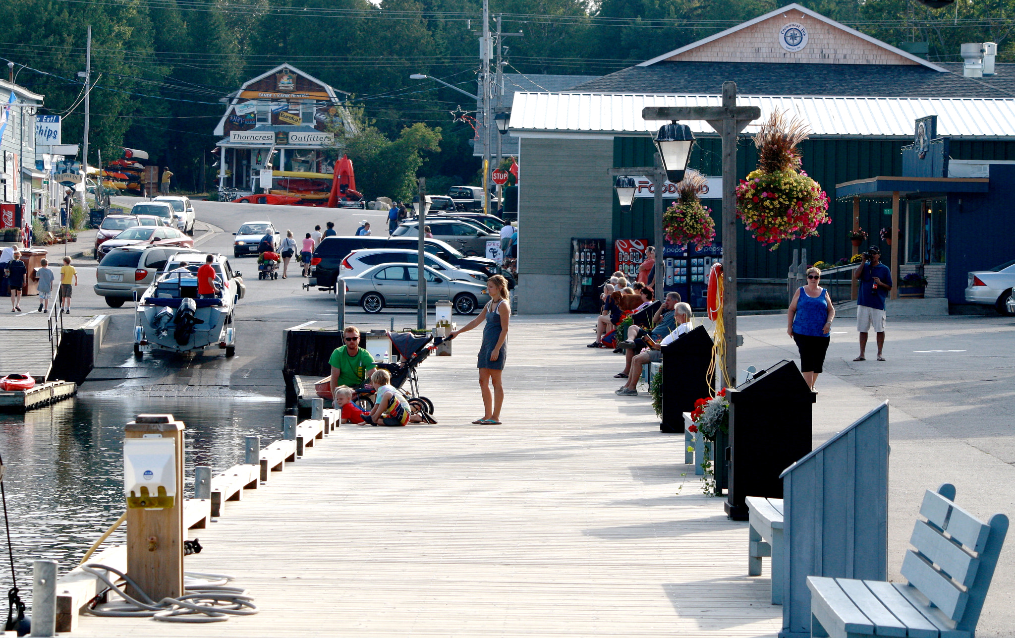 Canon EF-S 55-250mm F4-5.6 IS sample photo. Tobermory photography