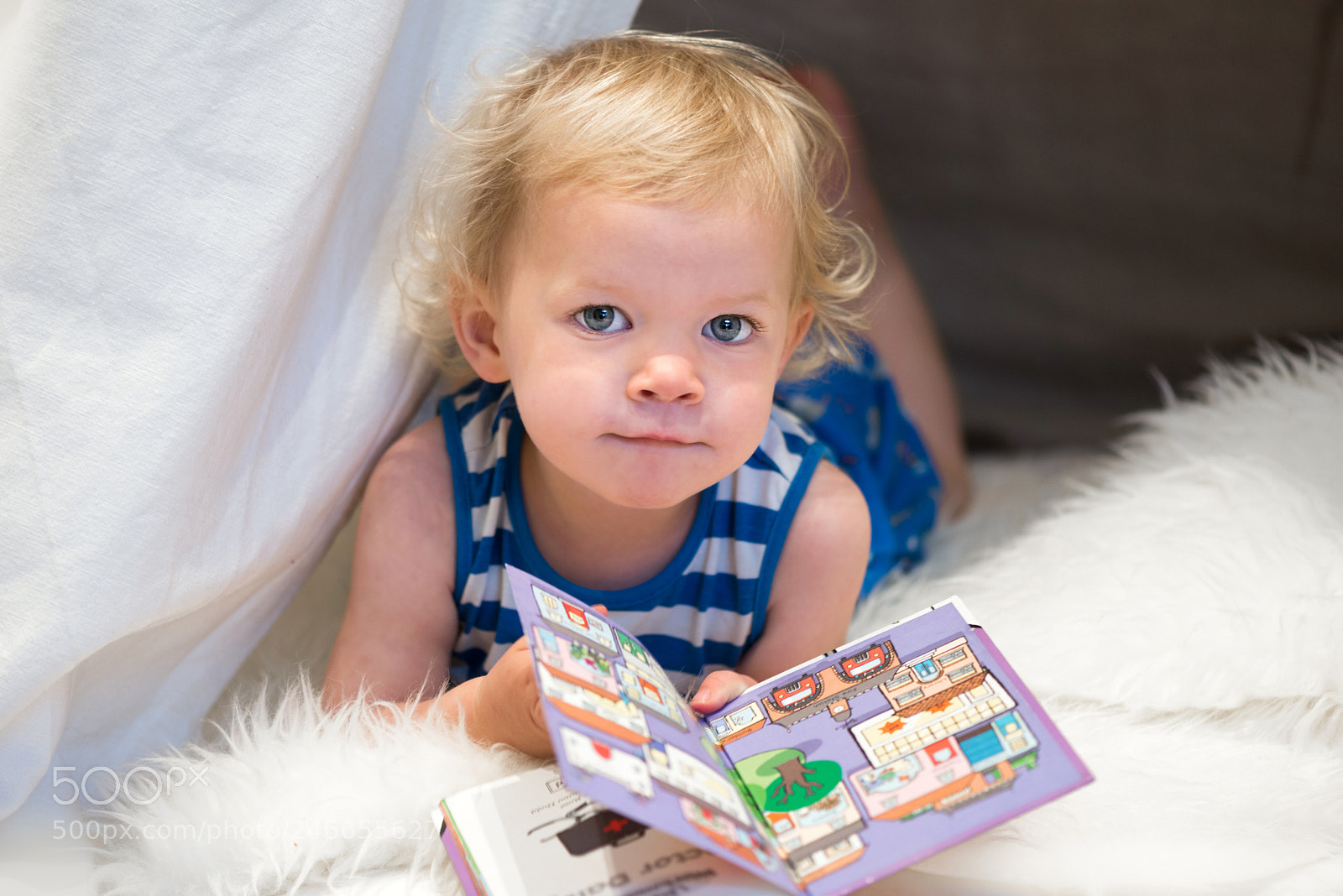 Nikon D800 sample photo. Storytime photography