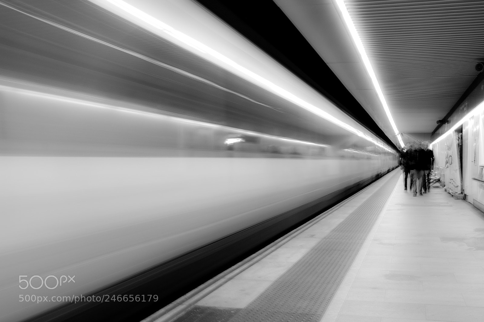 Fujifilm X-T20 sample photo. Fast track photography