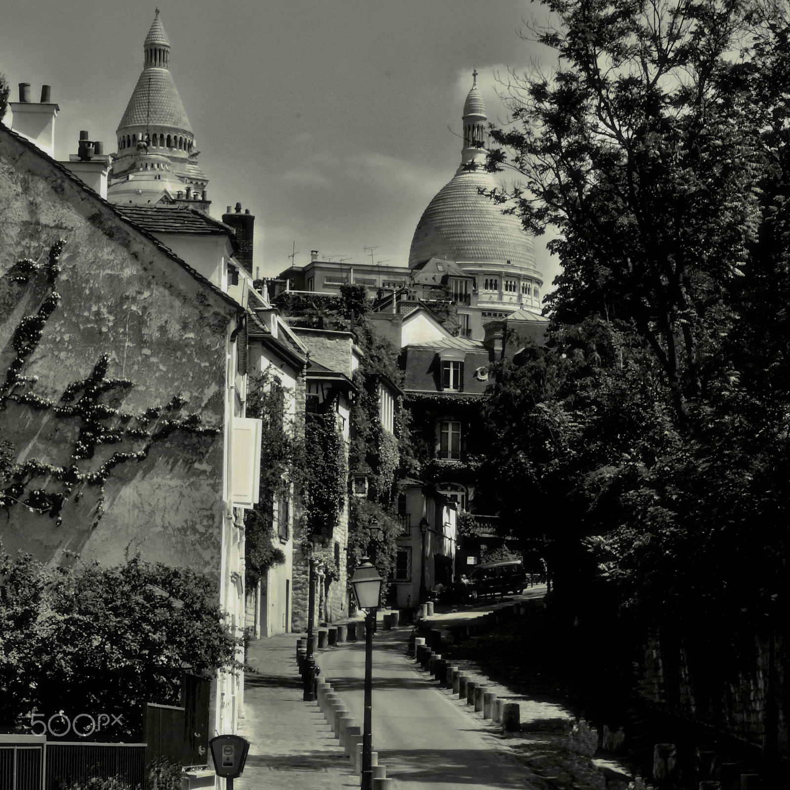 Sony DT 18-135mm F3.5-5.6 SAM sample photo. Paris montmartre photography