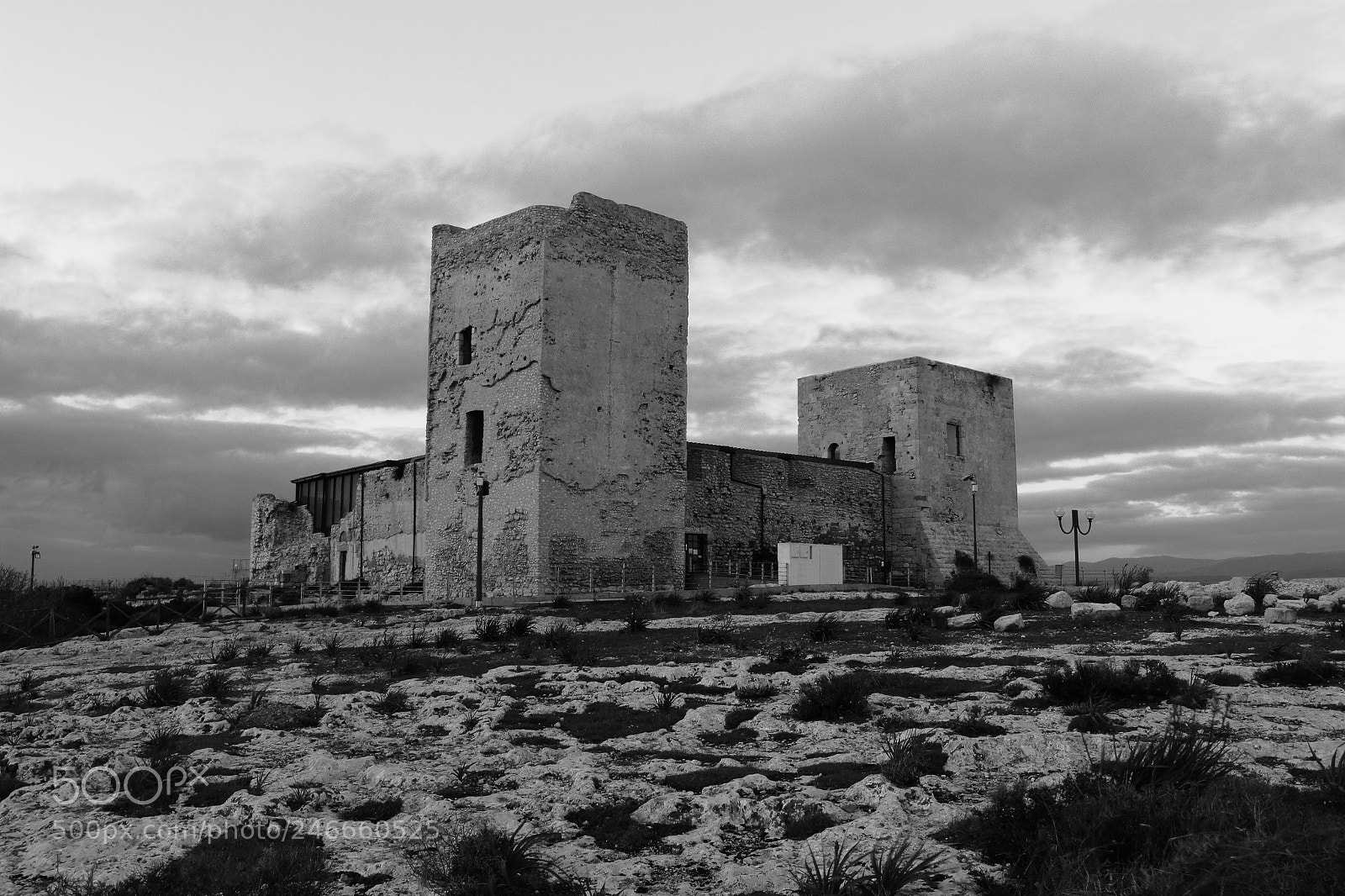 Canon EOS 100D (EOS Rebel SL1 / EOS Kiss X7) sample photo. San michele castle photography