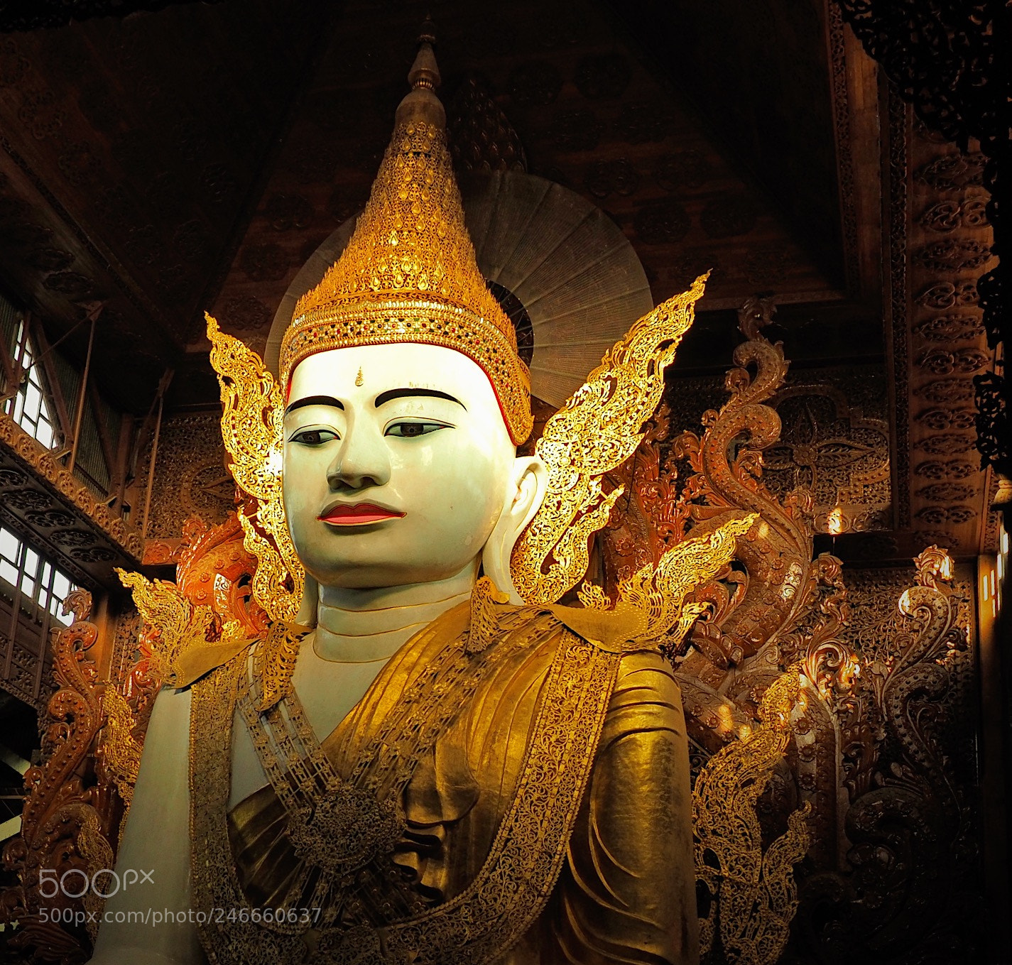 Olympus OM-D E-M1 Mark II sample photo. A buddha in myanmar photography