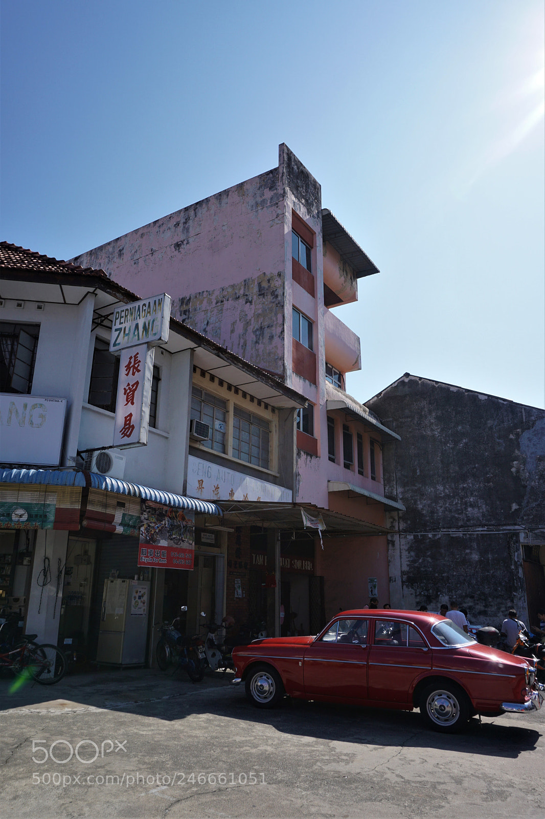 Sony E 16-50mm F3.5-5.6 PZ OSS sample photo. R2 photography