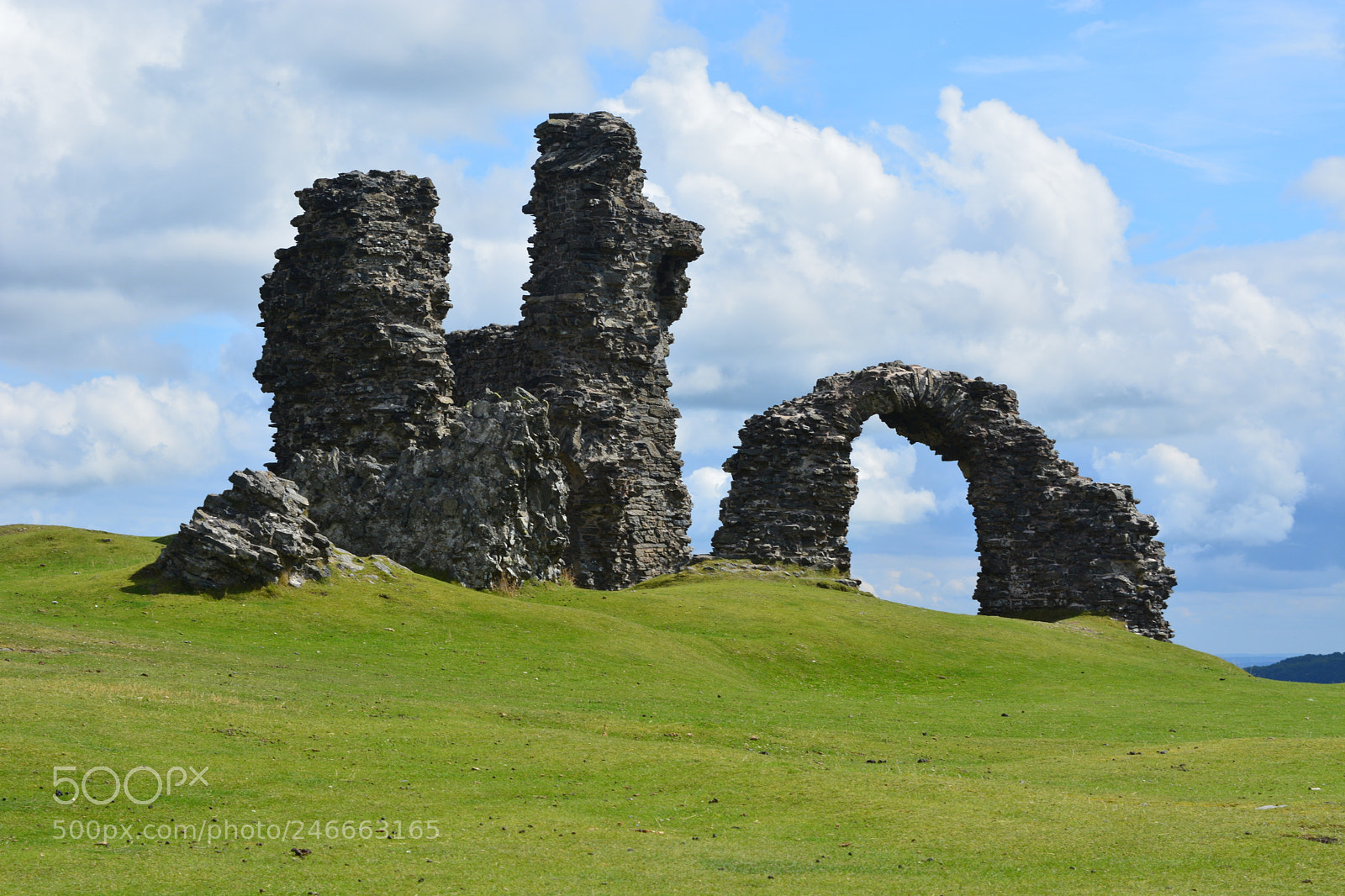 Nikon D5200 sample photo. Castell dinas bran photography
