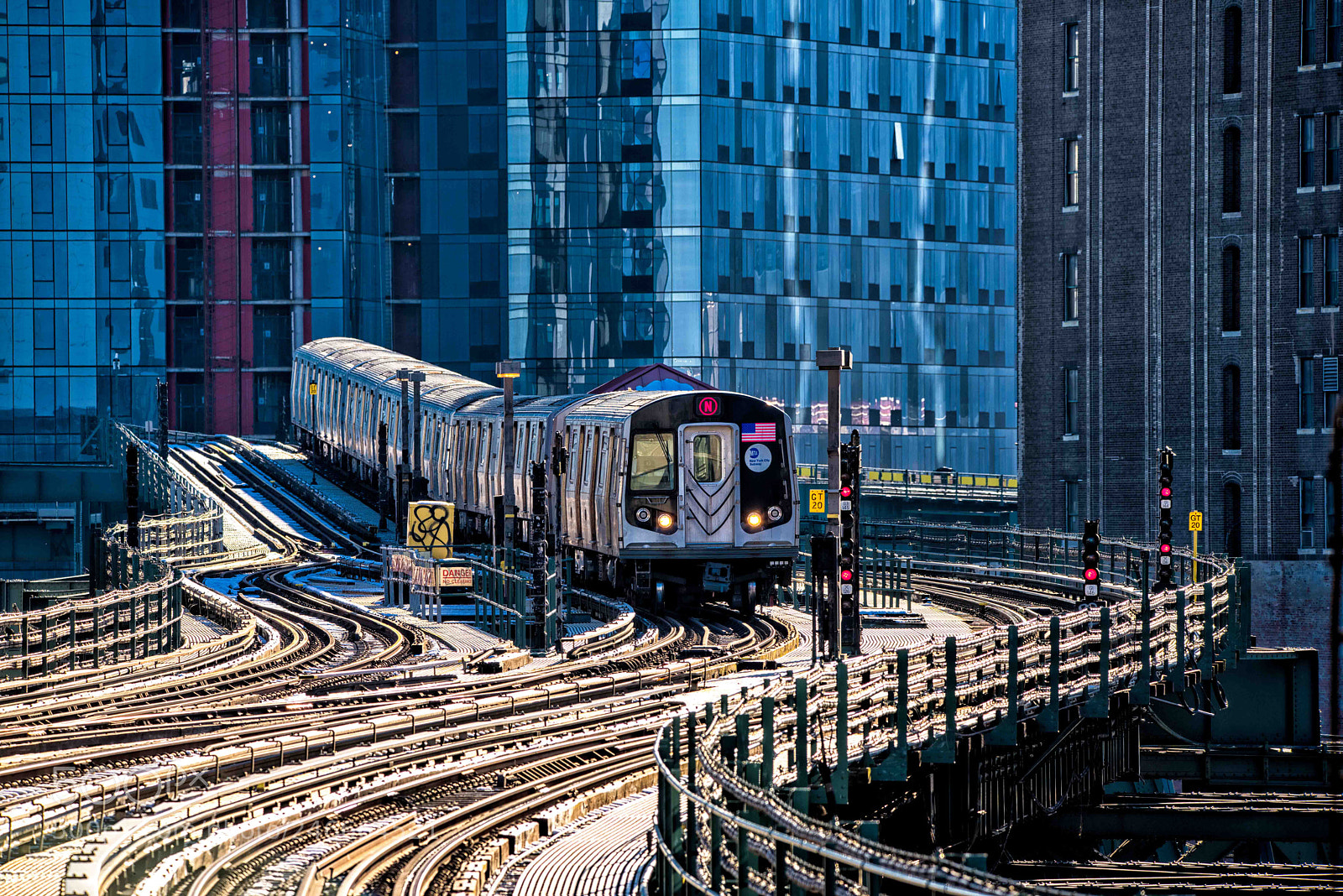 Nikon D810 sample photo. N train on the photography