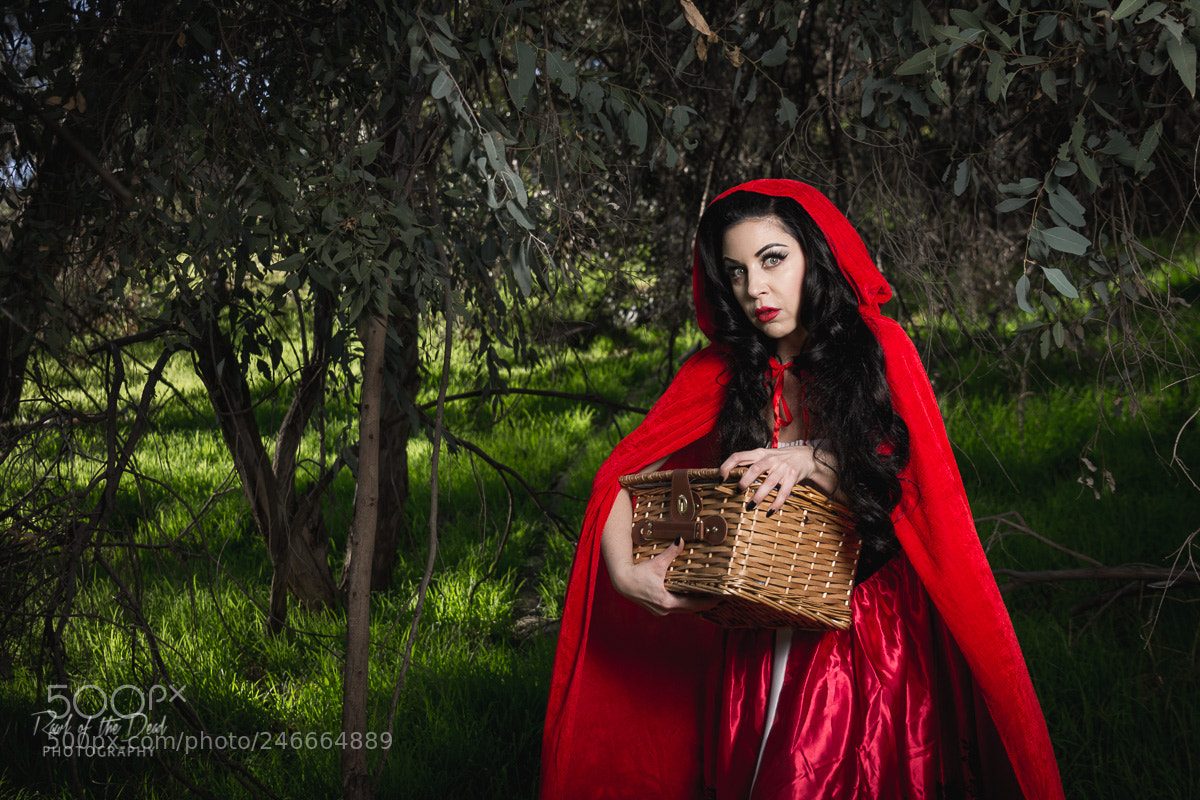 Canon EOS 1100D (EOS Rebel T3 / EOS Kiss X50) sample photo. Little red riding hood photography
