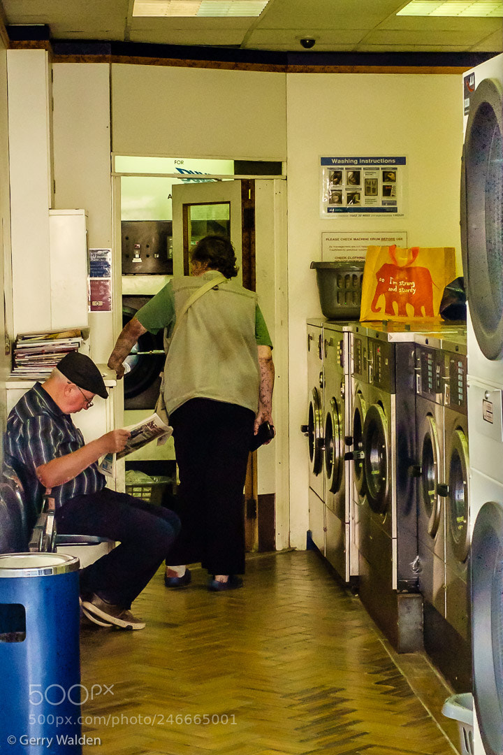 Fujifilm X-Pro1 sample photo. The laundramat photography