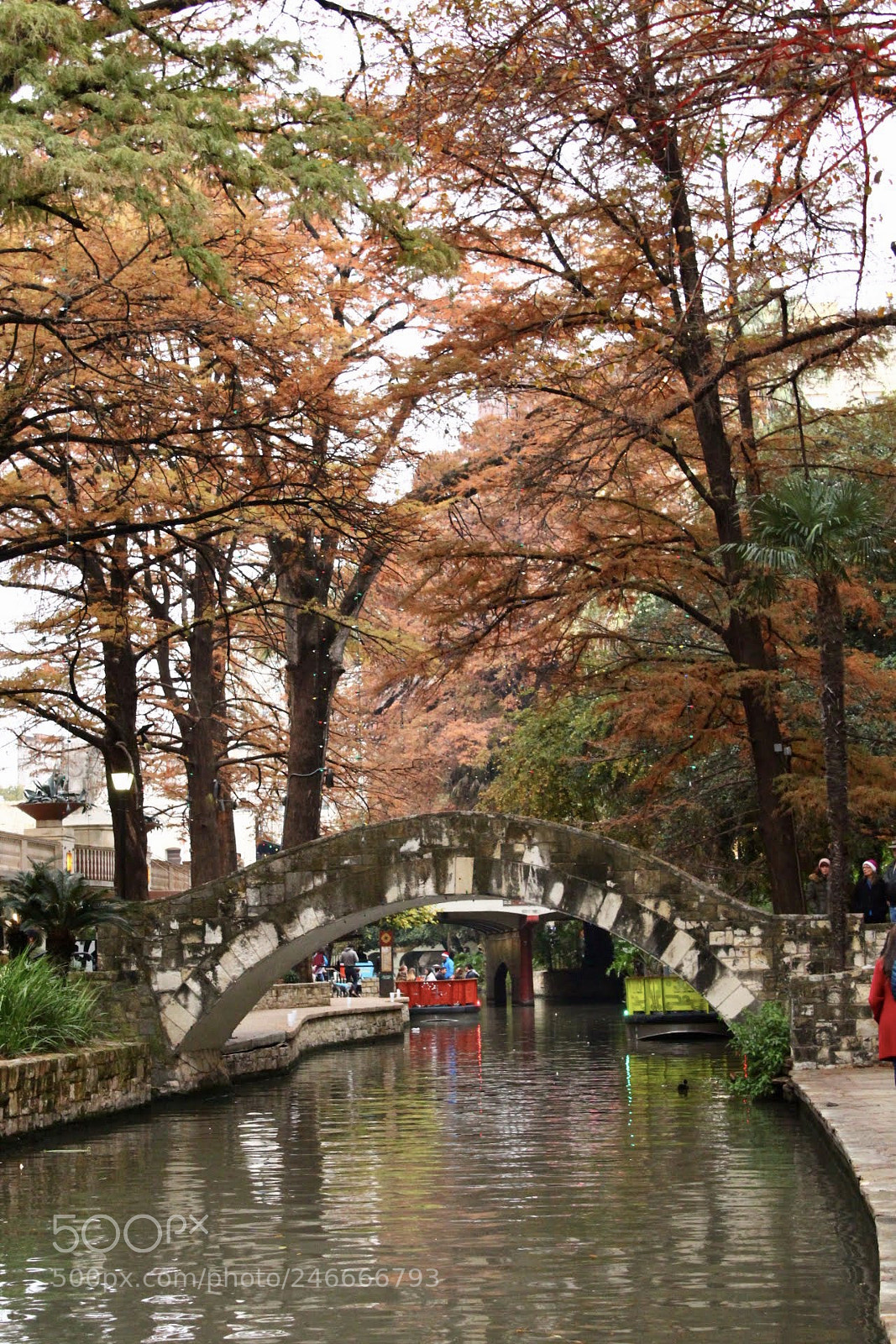 Canon EOS 1300D (EOS Rebel T6 / EOS Kiss X80) sample photo. San antonio river walk photography