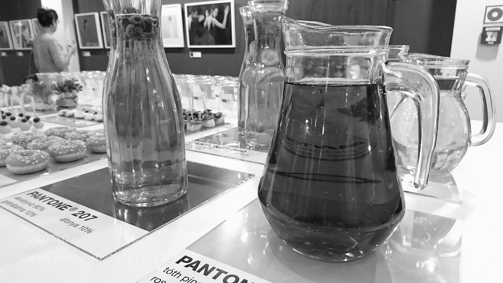 Sony Xperia XZ sample photo. Coolors exhibition photography